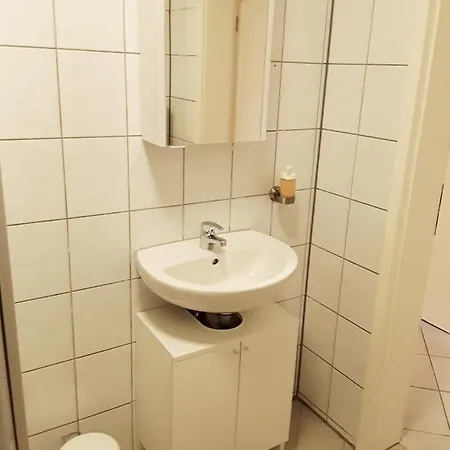 Schoene, Ruhige Zweiraumwohnung Im Angesagten Altlindenau * لبسيا
